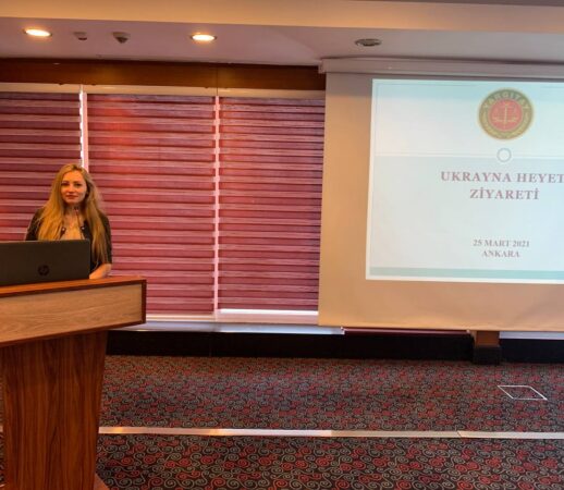 photo5447228432661462504